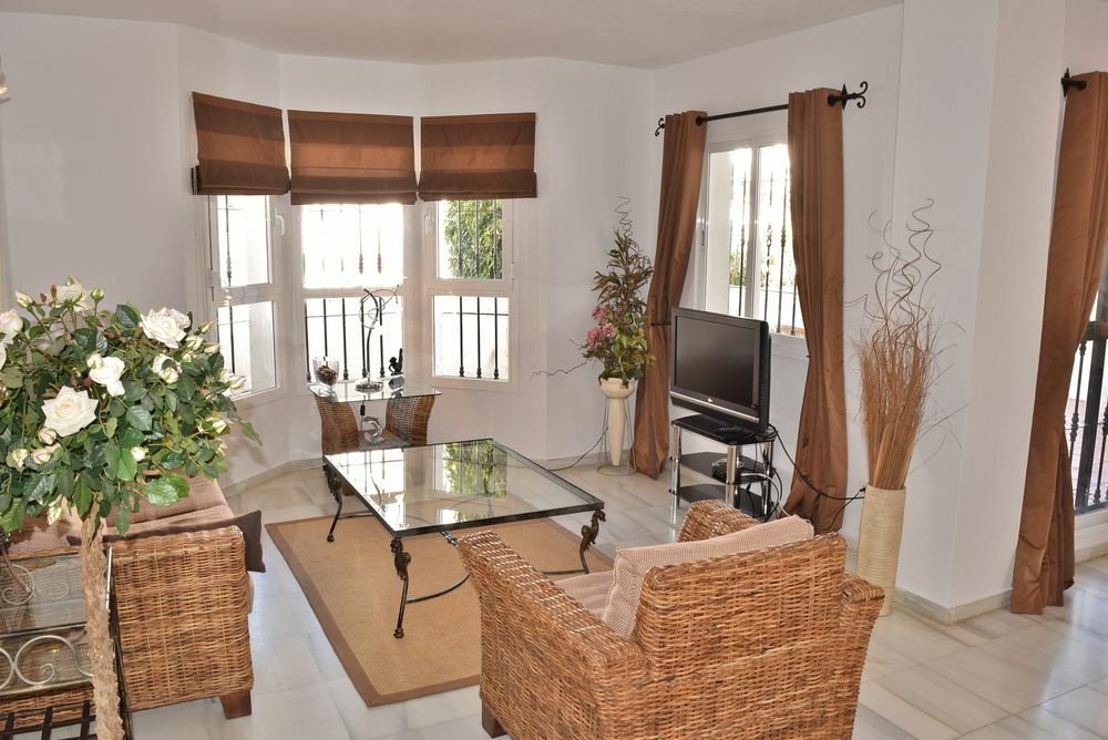 Apartamentos Y Casas Serinamar Marbella El Angel ภายนอก รูปภาพ
