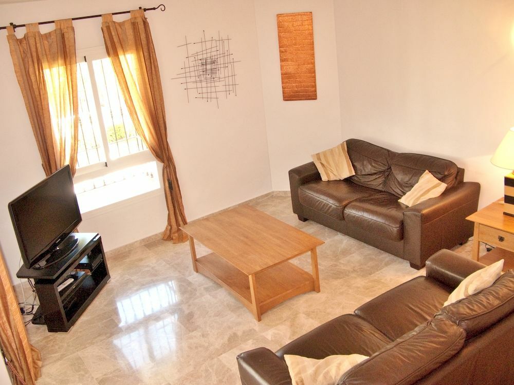 Apartamentos Y Casas Serinamar Marbella El Angel ภายนอก รูปภาพ