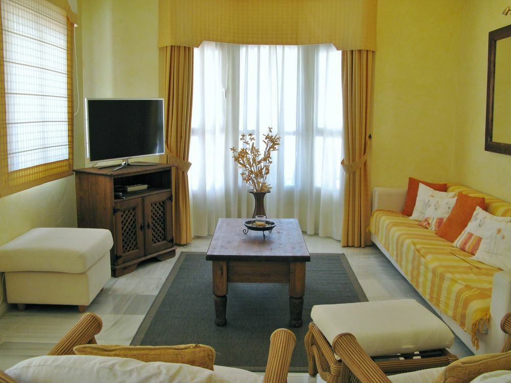 Apartamentos Y Casas Serinamar Marbella El Angel ภายนอก รูปภาพ
