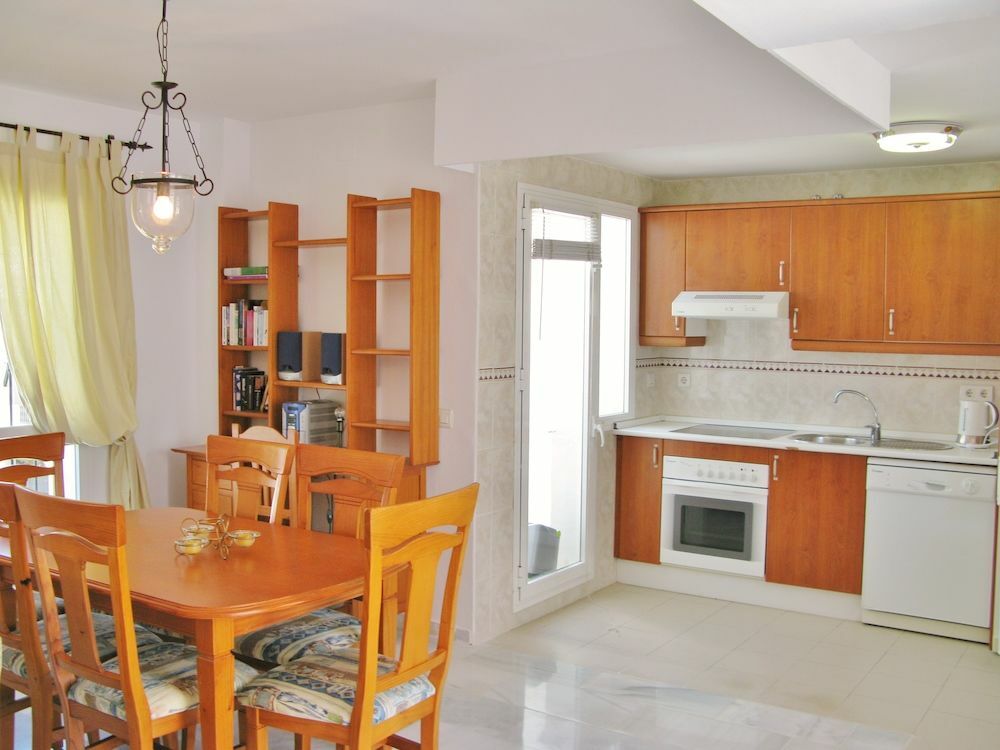 Apartamentos Y Casas Serinamar Marbella El Angel ภายนอก รูปภาพ