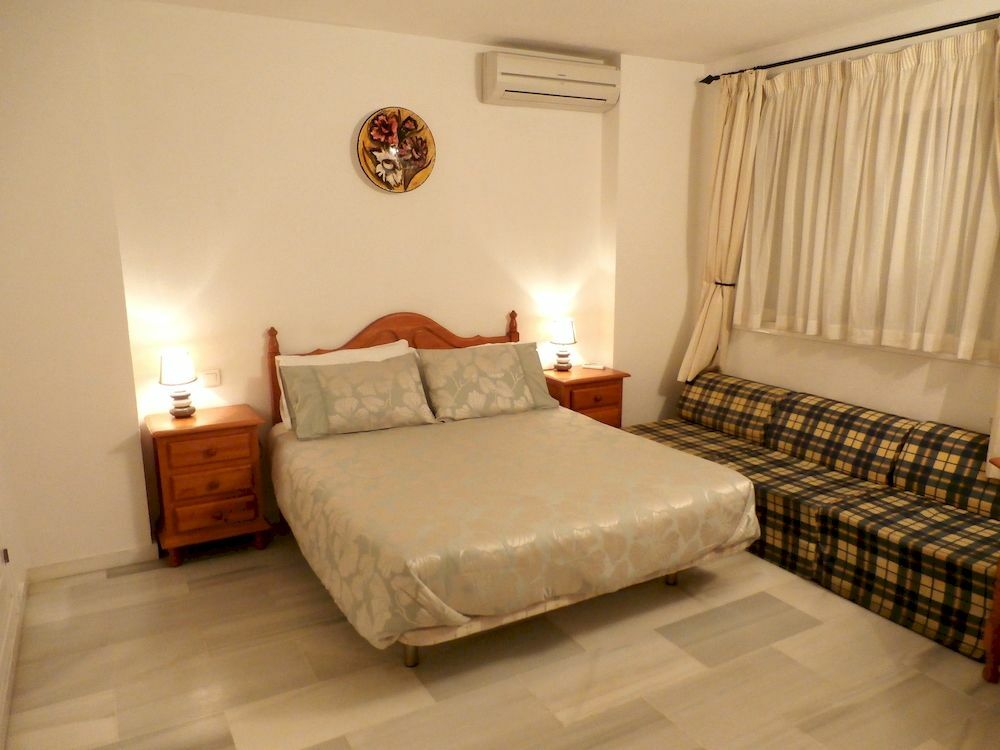 Apartamentos Y Casas Serinamar Marbella El Angel ภายนอก รูปภาพ