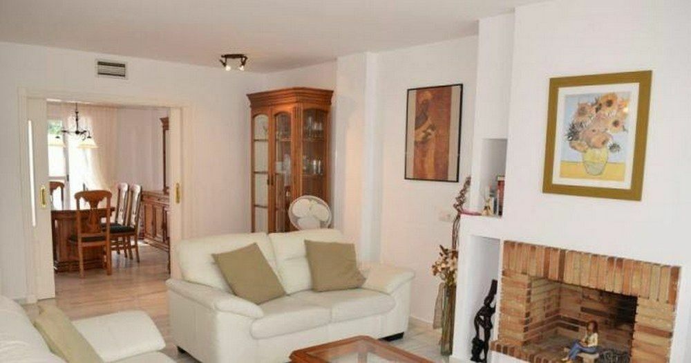 Apartamentos Y Casas Serinamar Marbella El Angel ภายนอก รูปภาพ